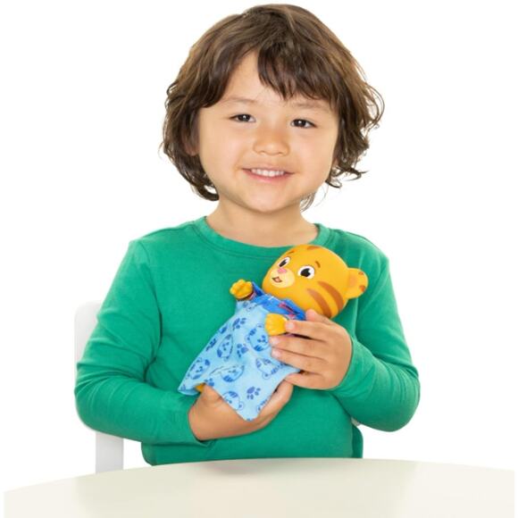 Daniel Tiger's Neighborhood Good Night Daniel Tiger 7-inch tall Figure NWT - Picture 3 of 8